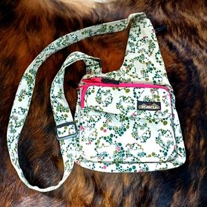Kavu cross body bag